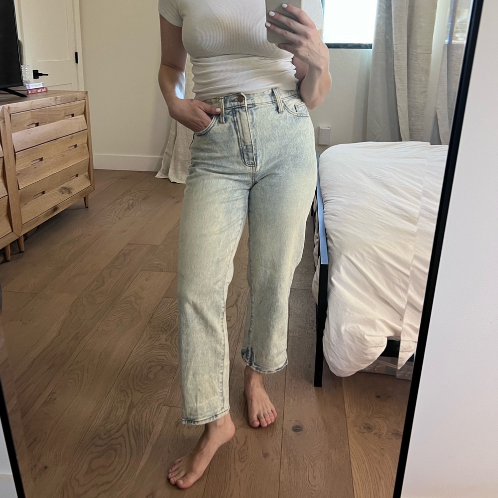 Women’s Straight Jeans